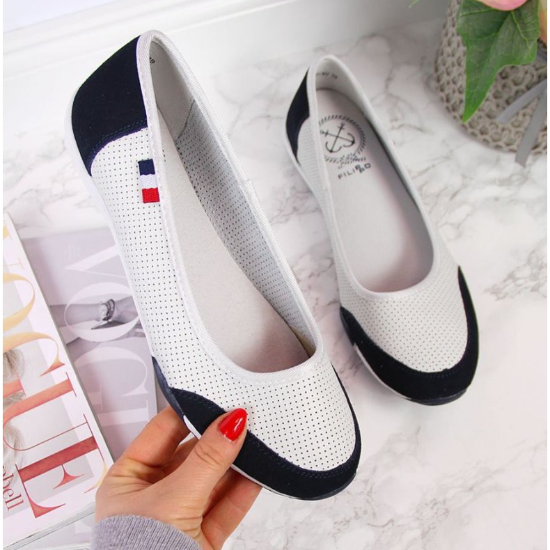 Kožené prolamované baleríny Filippo W PAW198A bílé bílý 1