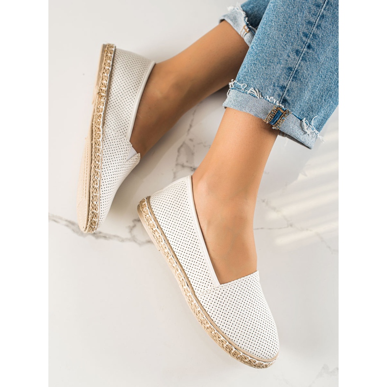TRENDI Pohodlné prolamované espadrilky bílý 2