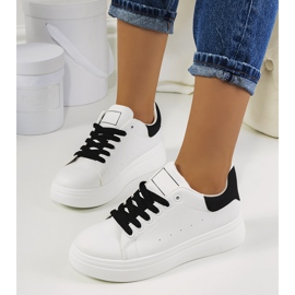 Černobílé tenisky na platformě Justar bílý 1