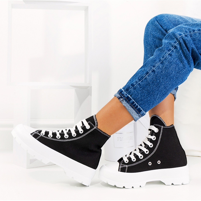 Černé tenisky na vysoké podrážce Berrios černá 1 Černé tenisky na vysoké podrážce Berrios černá 1