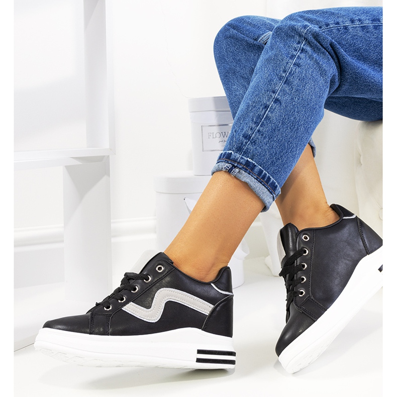 Černé tenisky na klínu Piazza černá 1