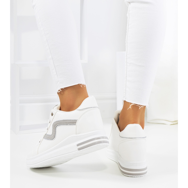 Bílé tenisky na klínu Piazza bílý 1