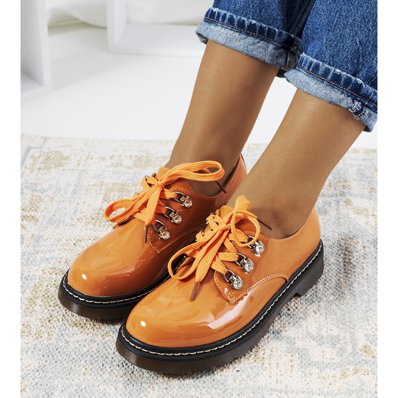 Oranžové lakované boty Kristina oranžový 1