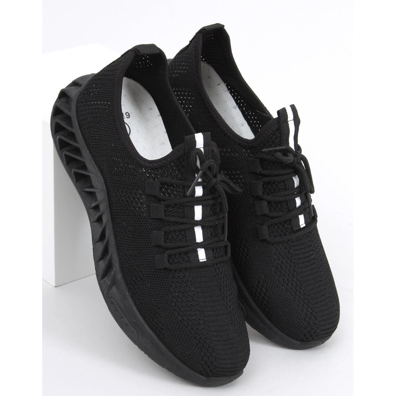 Ponožkové sportovní boty Kira Black černý 1
