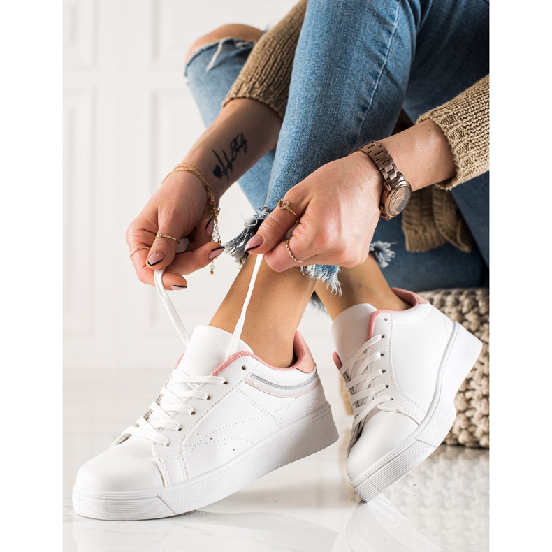 TRENDI Neformální bílé tenisky bílý 1 TRENDI Neformální bílé tenisky bílý 1