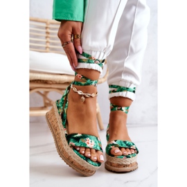 FB2 Sandály Espadrilky Na Klínu Zelené Květiny Roxanne vícebarevný zelený 2