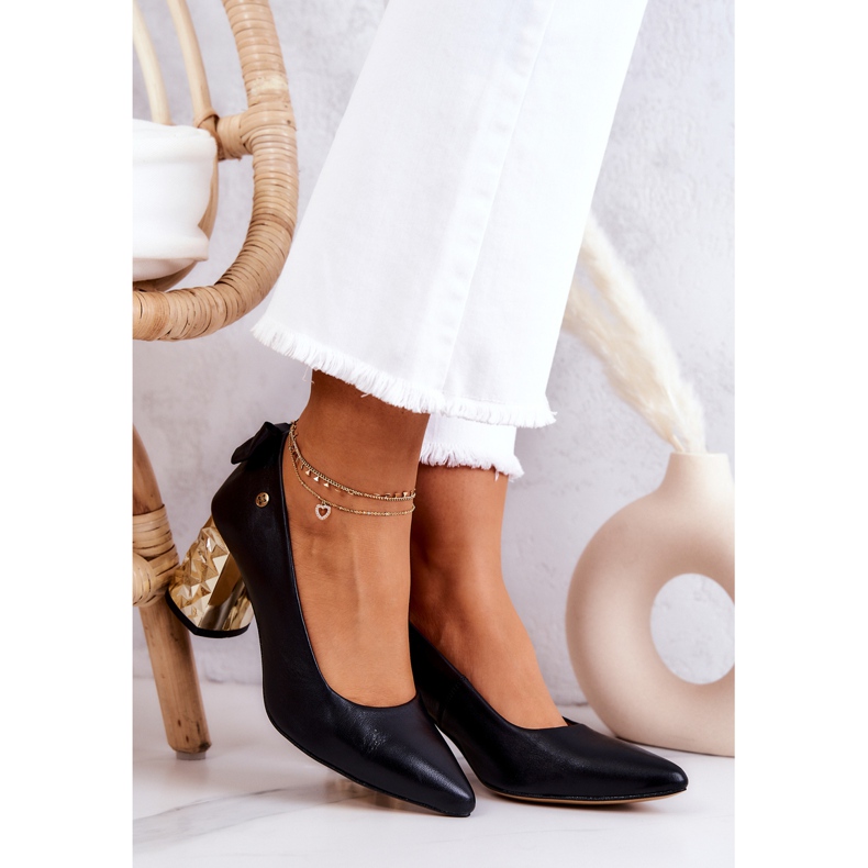 Kožené lodičky na tyči Maciejka 05334-01 Černá 2