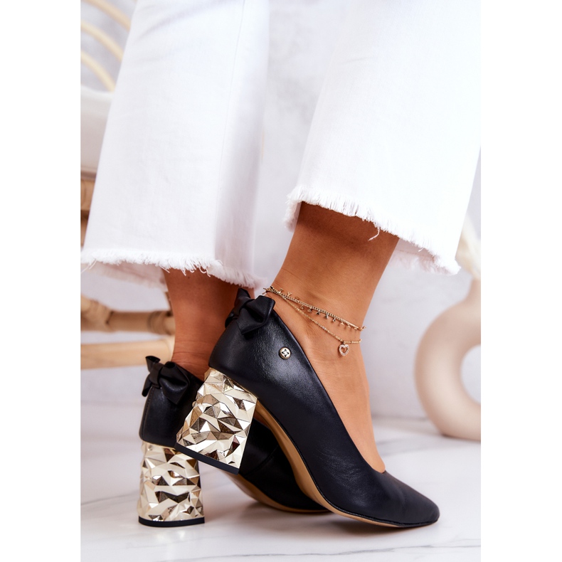 Kožené lodičky na tyči Maciejka 05334-01 Černá 1