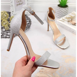 Vinceza W JAN81E stříbrné brokátové sandály na vysokém podpatku stříbrný 1