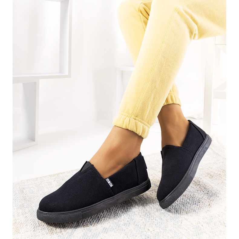 Černé dámské tenisky Big Star JJ274172 černá 1