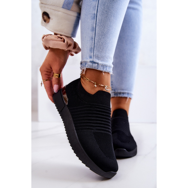 News Černá textilní sportovní obuv Lorento 1