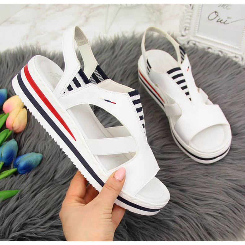 Sandály na klínku Rieker W V02Y5 bílé bílý 1