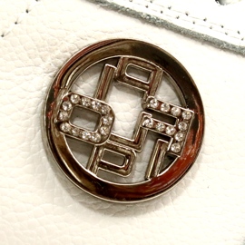 Dámská sportovní obuv se zavazováním Filippo DP3547 / 22 WH White bílý stříbrný 5 Dámská sportovní obuv se zavazováním Filippo DP3547 / 22 WH White bílý stříbrný 5