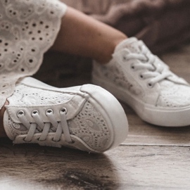 Prolamované tenisky Big Star JJ374134 Bílé bílý 1