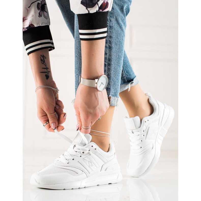 TRENDI Neformální sportovní obuv bílý 1