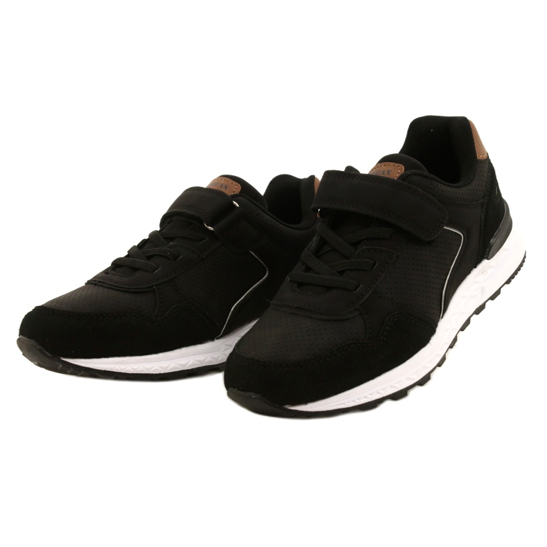 American Club AA16/22 Black Sports Shoes černý 2