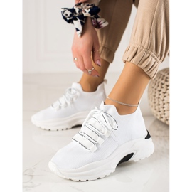 Camo Pohodlná sportovní obuv na platformě bílý 1