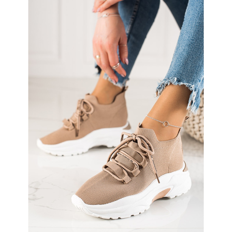 Camo Pohodlná sportovní obuv na platformě béžový 1 Camo Pohodlná sportovní obuv na platformě béžový 1