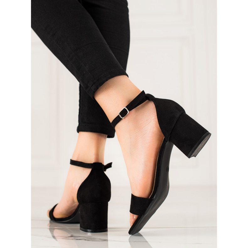 Sandály Na Nízkých Podpatcích VINCEZA černá 1