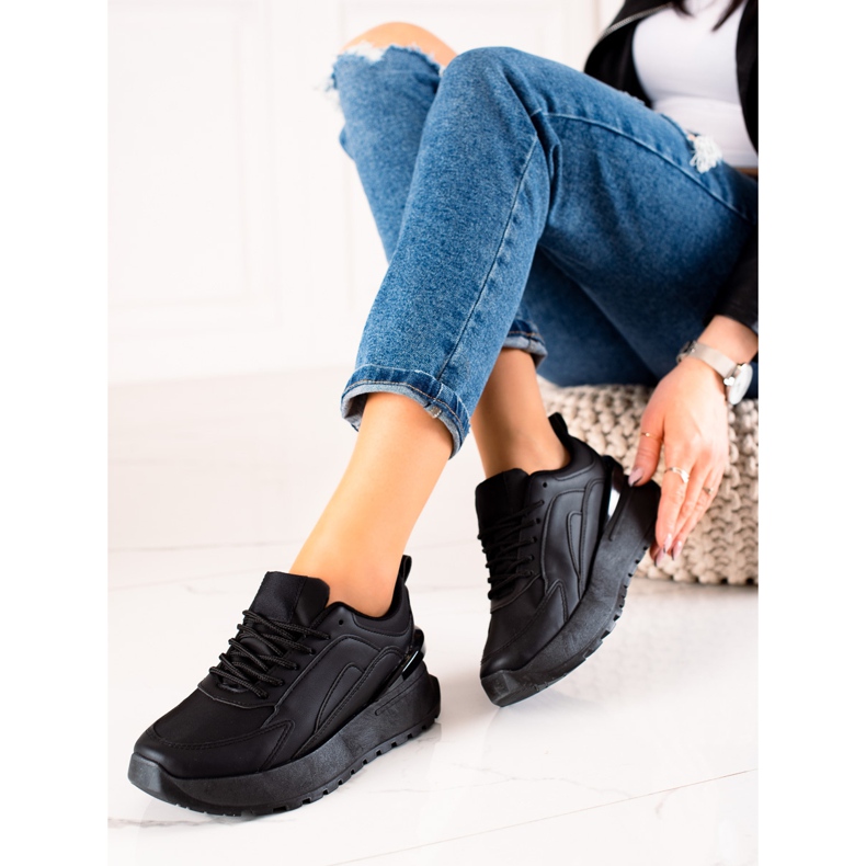 TRENDI Černé tenisky z eko kůže černá 1