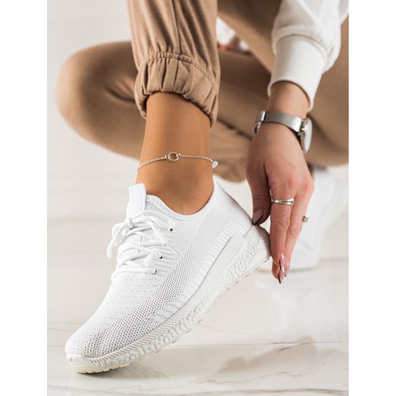 TRENDI Neformální sportovní obuv bílý 2