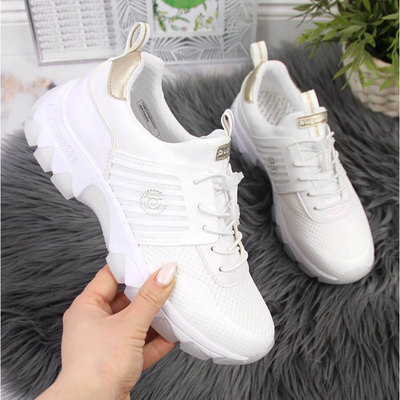 Tenisky na klínku Bugatti W INT1697 bílé bílý zlatý 1