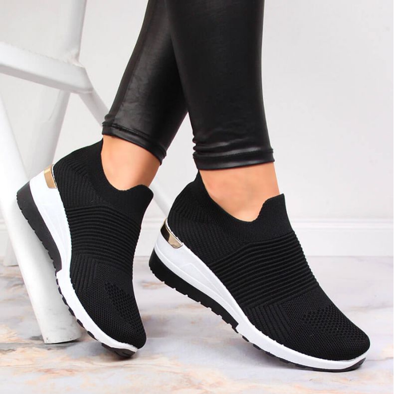 Tenisky ponožky slip on McKeylor W JAN95B černé černá 2 Tenisky ponožky slip on McKeylor W JAN95B černé černá 2