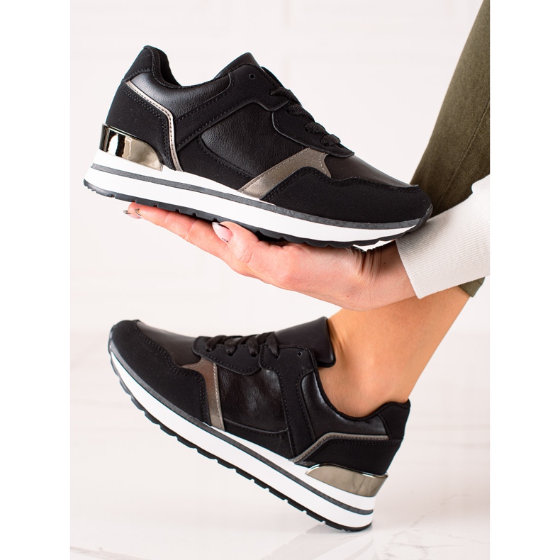 TRENDI Černé tenisky na platformě černá 1