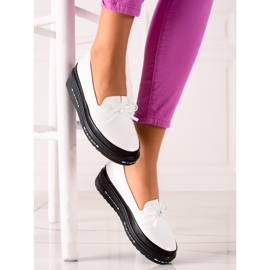 Lehké mokasíny na platformě VINCEZA bílý 2