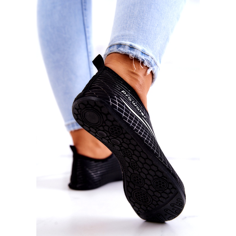 Neopronové boty do vody ProWater PRO-22-34-014M černá 2