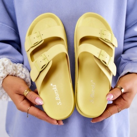 S.Barski Žluté gumové pantofle Corina se sponou žlutá 2