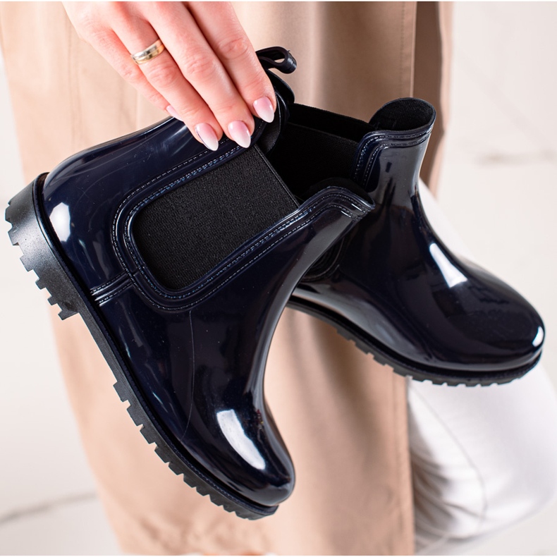 TRENDI Lakované tmavě modré boty do deště námořnická modrá 1