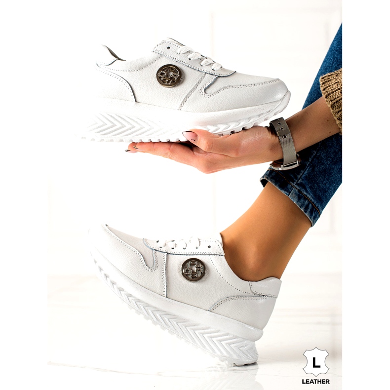 Dámská sportovní obuv se zavazováním Filippo DP3547 / 22 WH White bílý stříbro 1