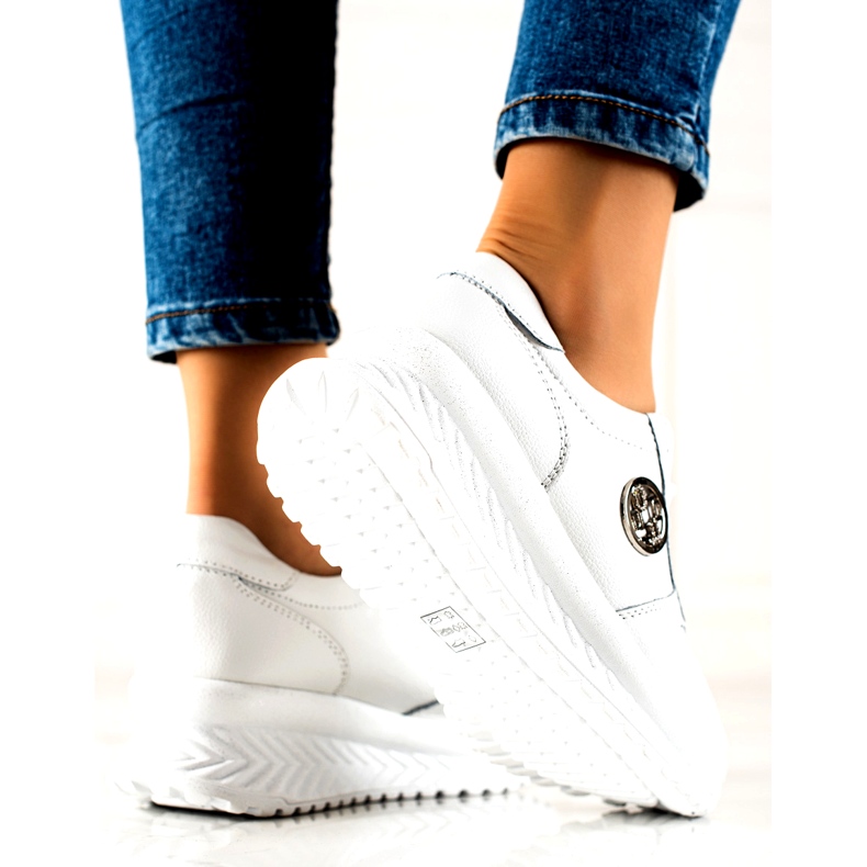 Dámská sportovní obuv se zavazováním Filippo DP3547 / 22 WH White bílý stříbro 3