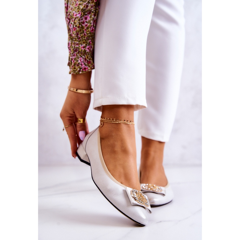 PA2 Kožené Baleríny S Bílou A Zlatou Joliet Dekorací bílý zlatý 1