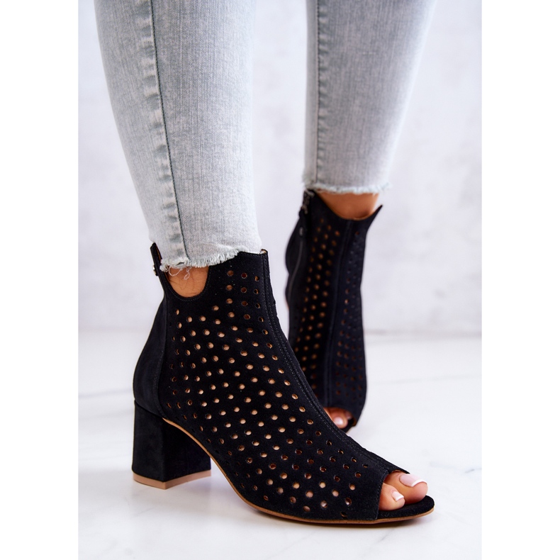 Kožené prolamované boty Maciejka 05420-43 Černá 1