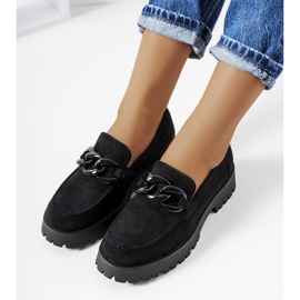 Černé boty na silné podrážce Nelis černý 1