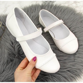 Baleríny na suchý zip pro Communion Kornecki Jr KOR6271 bílé bílý 1