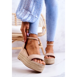 FW1 Dámské sandály na klínku s kubickými zirkony béžová linet béžový 1 FW1 Dámské sandály na klínku s kubickými zirkony béžová linet béžový 1