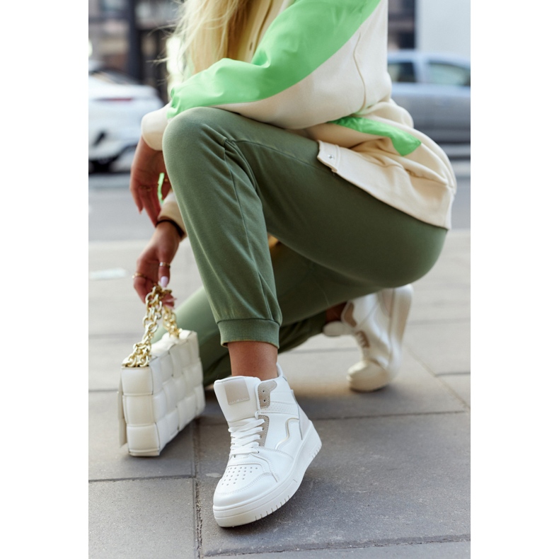 FG2 Vysoká dámská sportovní obuv bílá a béžová Megithoe béžový bílý 2