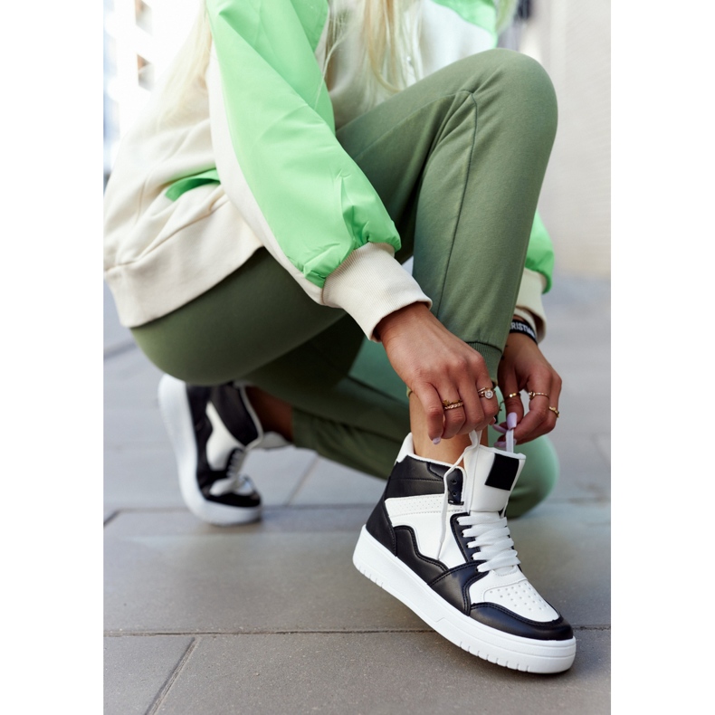 FG2 Vysoká dámská sportovní obuv bílá a černá Megithoe bílý 2