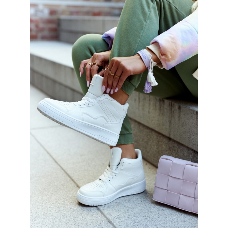 FG2 Dámské vysoké sportovní boty bílé Megithoe bílý 2