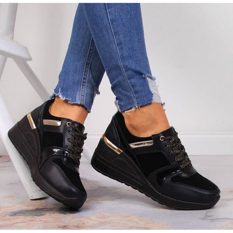 Tenisky na klínku S. Barski W OLI160 černé černá 2