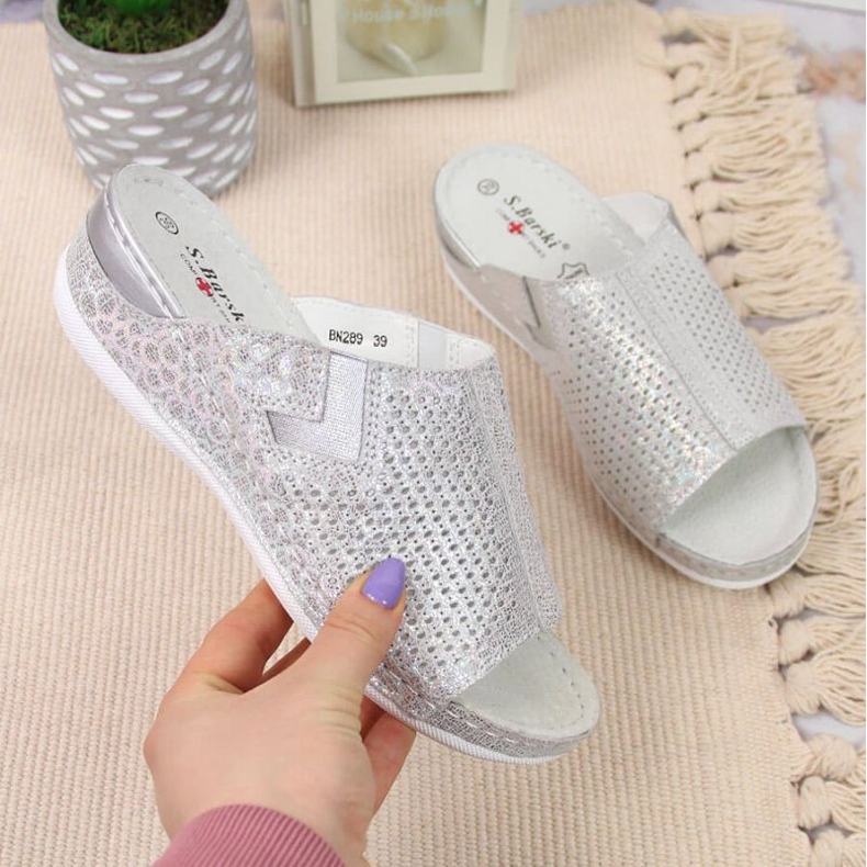 Kožené pantofle na klínku S. Barski W OLI163A stříbrné stříbrný 1