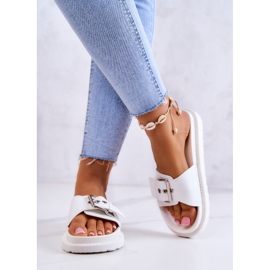 Klasické pantofle s přezkou Big Star JJ274A309 Bílé bílý 2