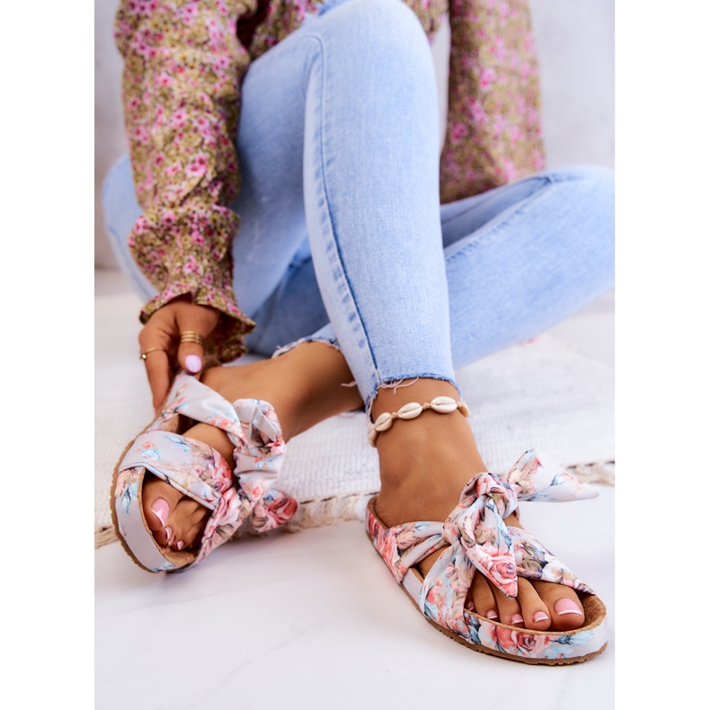 Klasické pantofle s květinami Big Star JJ274703 Světle šedé vícebarevný 2 Klasické pantofle s květinami Big Star JJ274703 Světle šedé vícebarevný 2