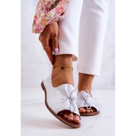 Kožené dámské baleríny Nicole 2660/005 Bílo-stříbrná bílý 1