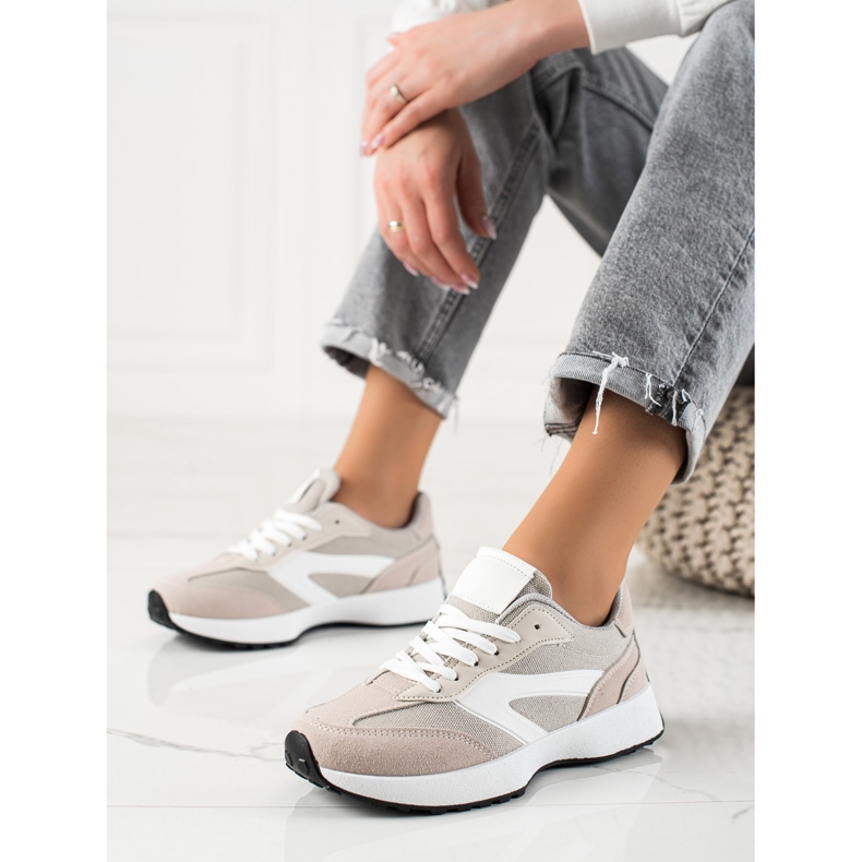 TRENDI Klasická sportovní obuv béžový 1 TRENDI Klasická sportovní obuv béžový 1
