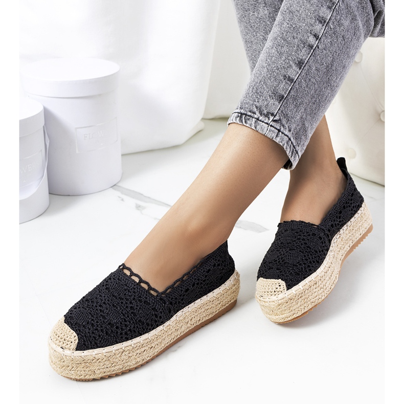 Černé krajkové espadrilky na platformě Akker černý 1