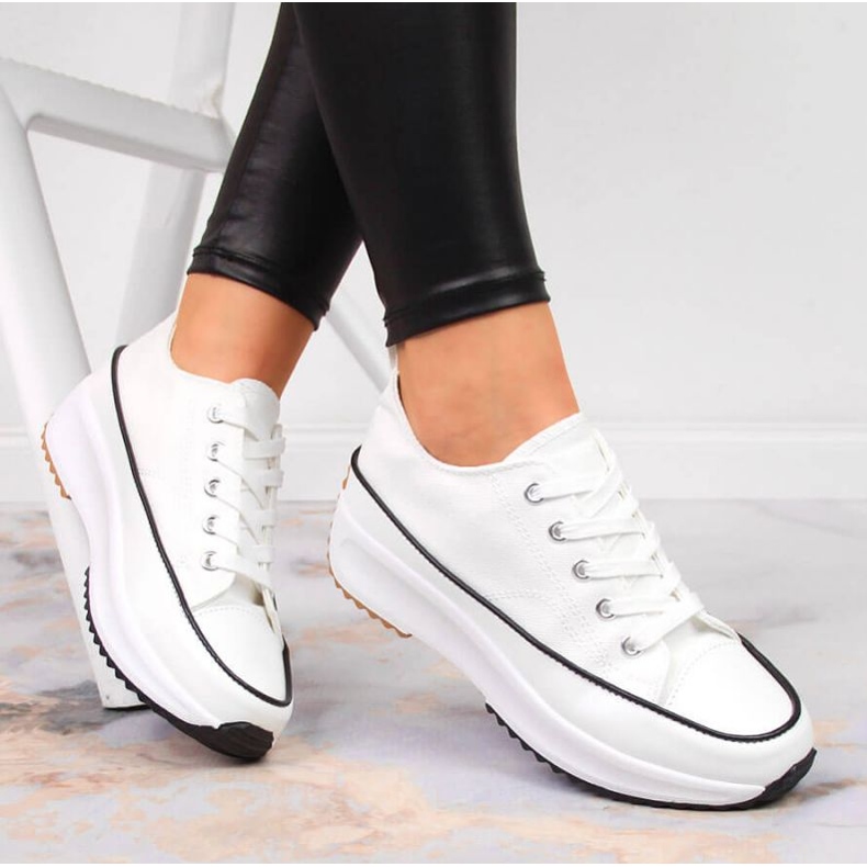 Bílé tenisky na platformě McKeylor W JAN93A bílý 2